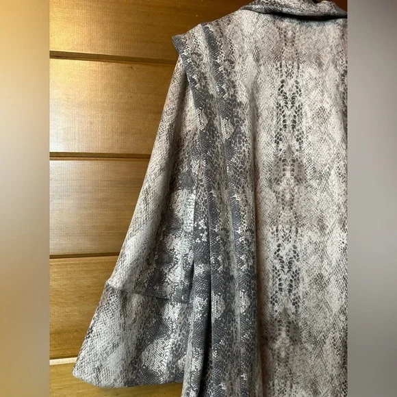 Y2K Snakeskin Drape Cross Over Jacket Women’s LARGE - Picture 2 of 13